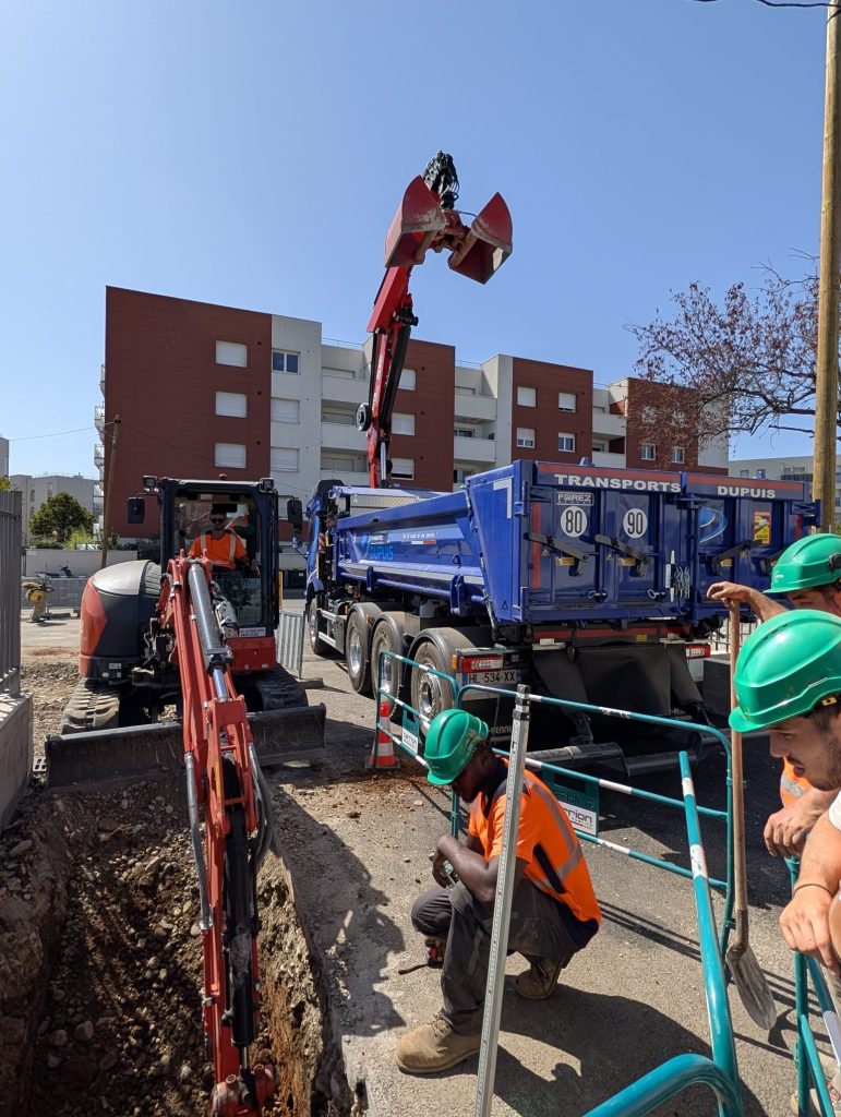 transporteur avec bi-benne hydrolique à Lyon
